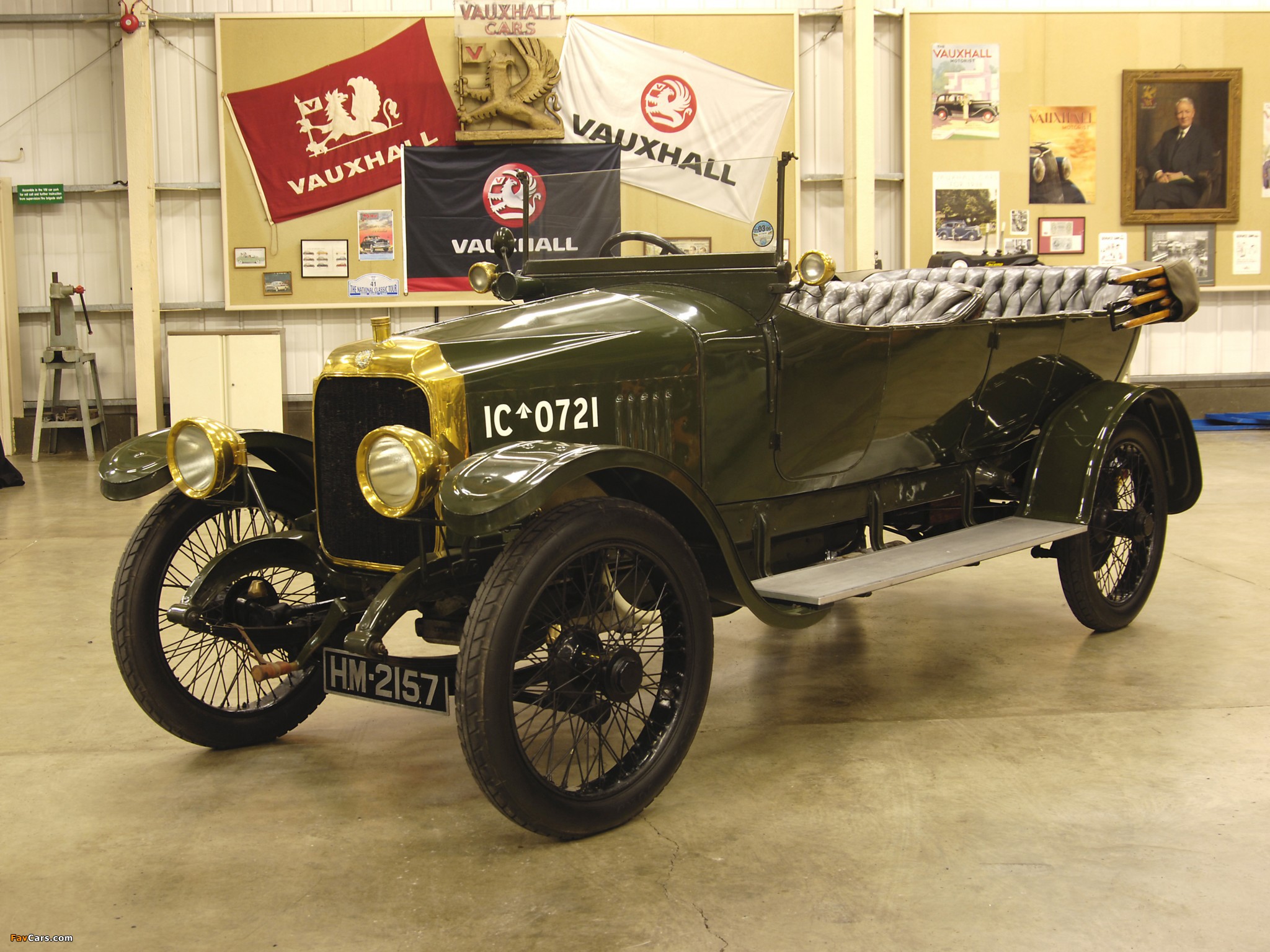 Images of Vauxhall D-Type Army Staff Car 1918 (2048 x 1536)