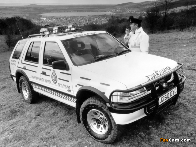Vauxhall Frontera Ambulance (A) 1991–98 photos (640 x 480)