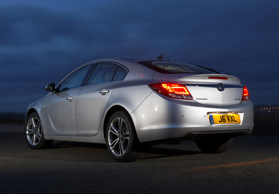 Images of Vauxhall Insignia ecoFLEX Hatchback 2009–13