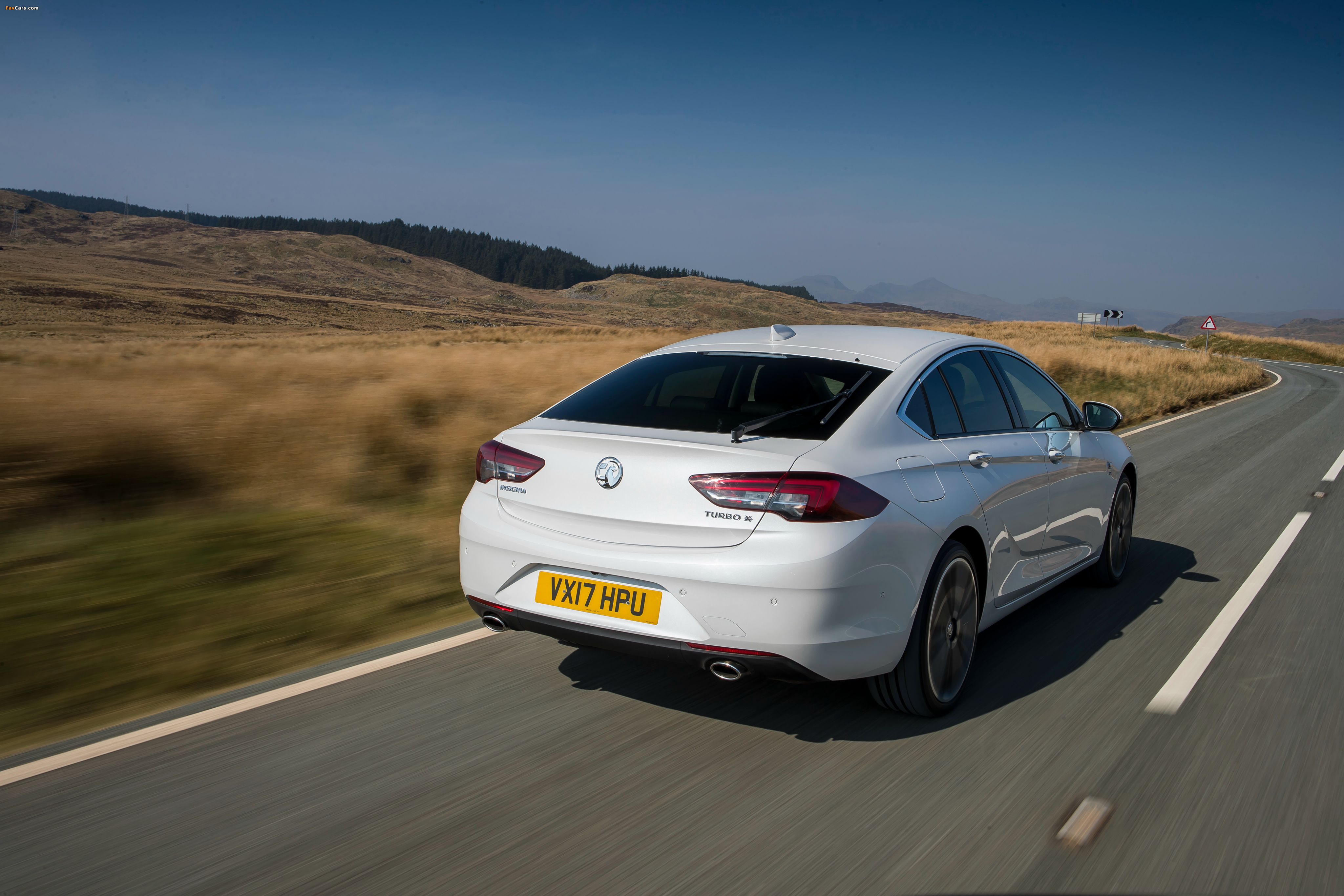 Images of Vauxhall Insignia Grand Sport Turbo 4×4 2017 (4096 x 2731)