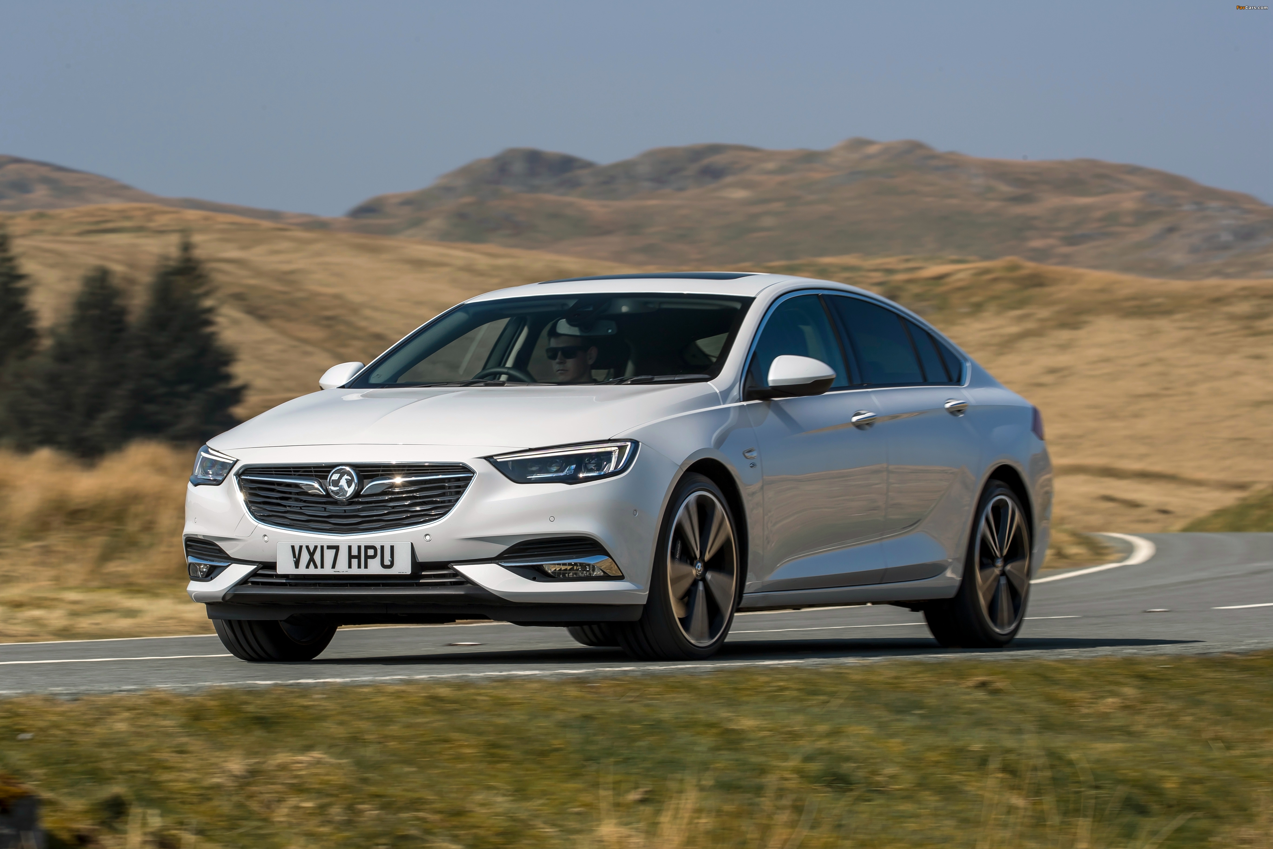 Images of Vauxhall Insignia Grand Sport Turbo 4×4 2017 (4096 x 2731)