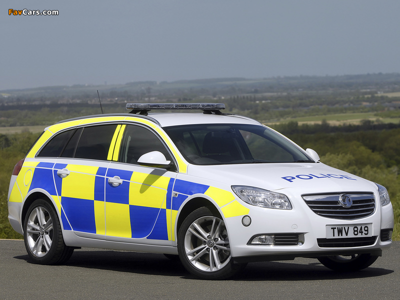 Photos of Vauxhall Insignia Sports Tourer Police 2008–13 (800 x 600)