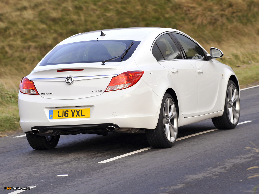 Photos of Vauxhall Insignia Hatchback 2008–13 (1024 x 768)