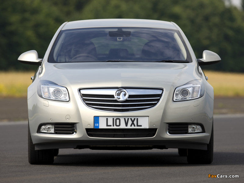 Photos of Vauxhall Insignia Hatchback 2008–13 (800 x 600)