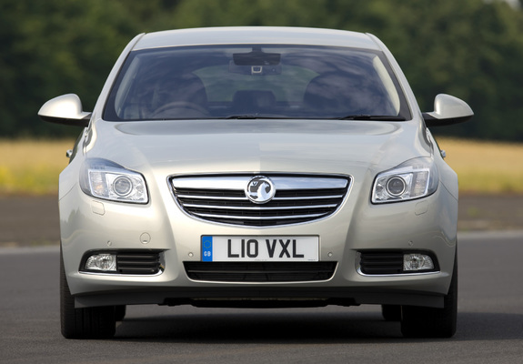 Photos of Vauxhall Insignia Hatchback 2008–13