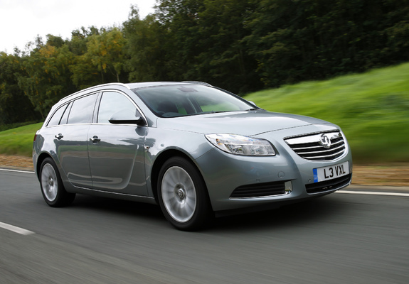 Pictures of Vauxhall Insignia 4x4 Sports Tourer 2008–13