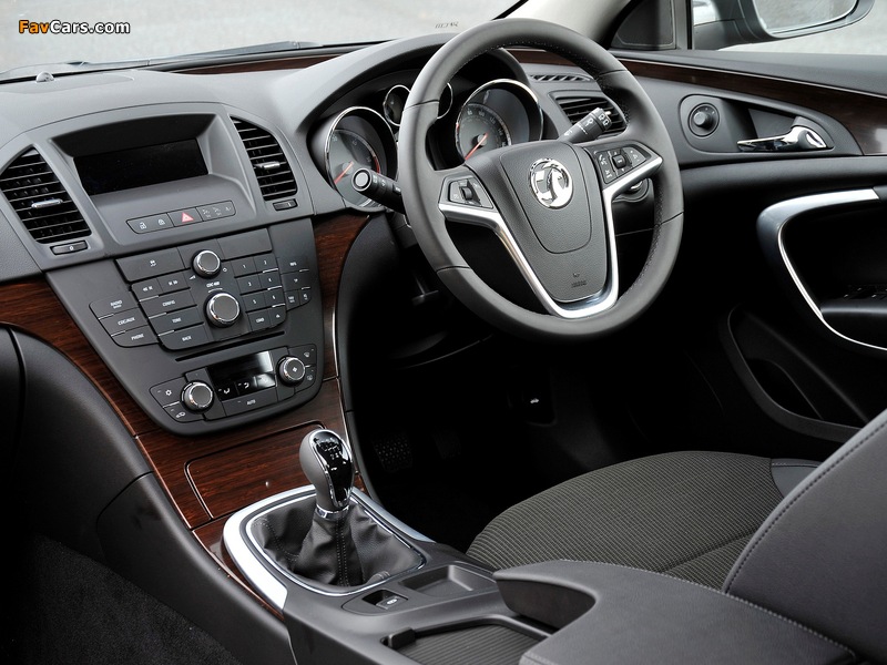 Pictures of Vauxhall Insignia ecoFLEX Hatchback 2009 (800 x 600)