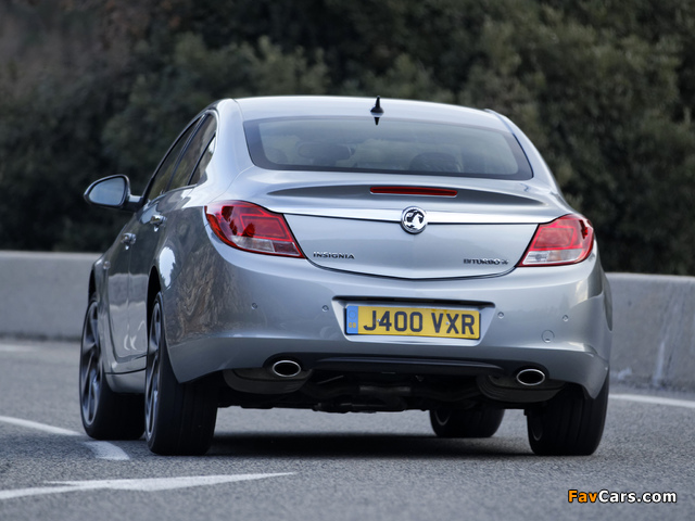 Pictures of Vauxhall Insignia 4x4 BiTurbo 2012–13 (640 x 480)
