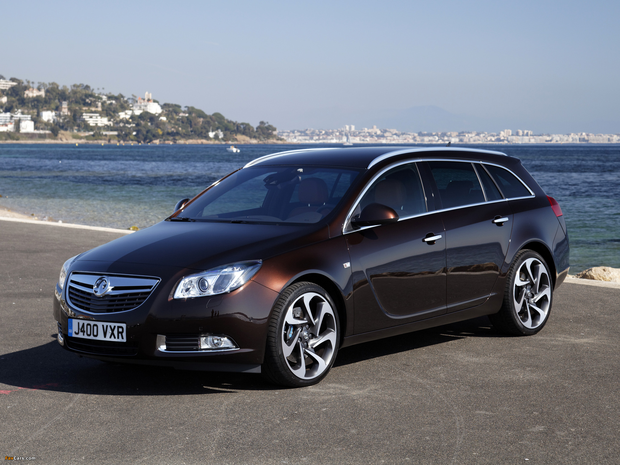 Pictures of Vauxhall Insignia 4x4 BiTurbo Sports Tourer 2012–13 (2048 x 1536)