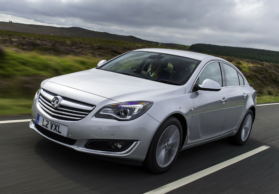Pictures of Vauxhall Insignia ecoFLEX Hatchback 2013