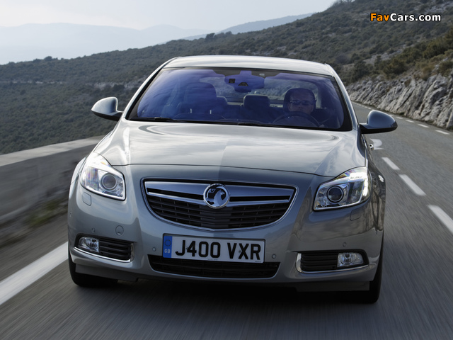 Vauxhall Insignia 4x4 BiTurbo 2012–13 images (640 x 480)