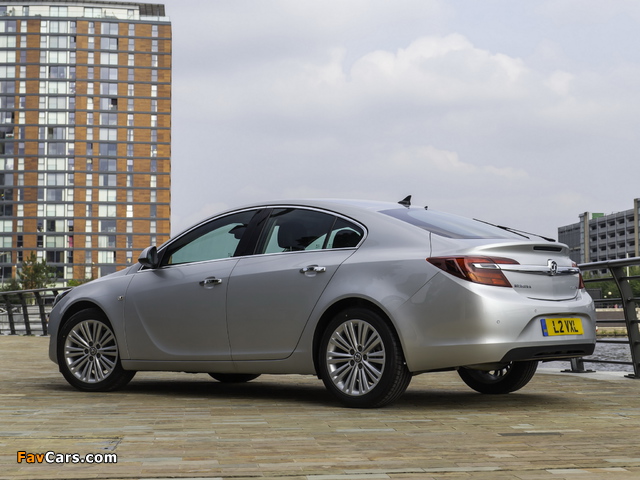 Vauxhall Insignia ecoFLEX Hatchback 2013 pictures (640 x 480)