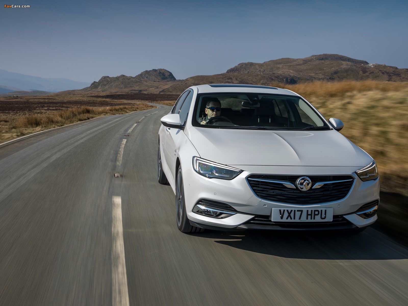 Vauxhall Insignia Grand Sport Turbo 4×4 2017 photos (1600 x 1200)