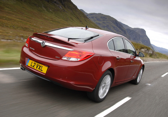 Vauxhall Insignia Hatchback 2008–13 wallpapers