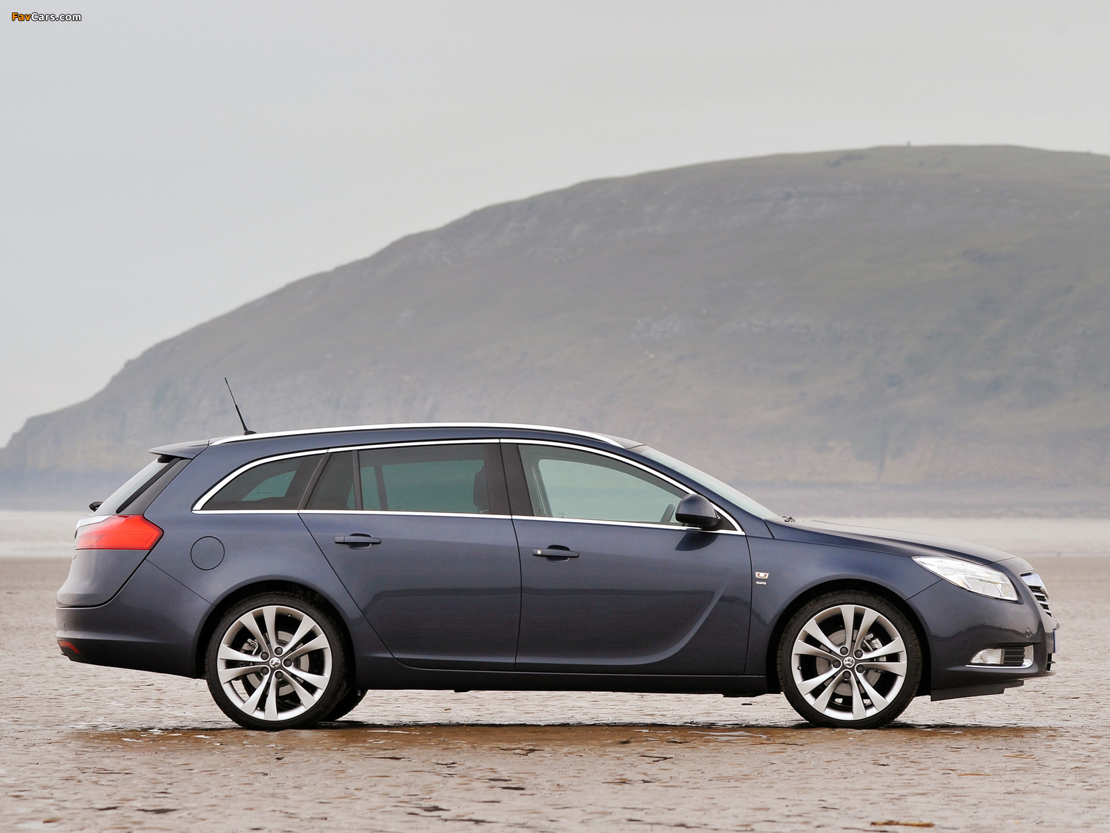 Vauxhall Insignia Sports Tourer 2008–13 wallpapers (1600 x 1200)