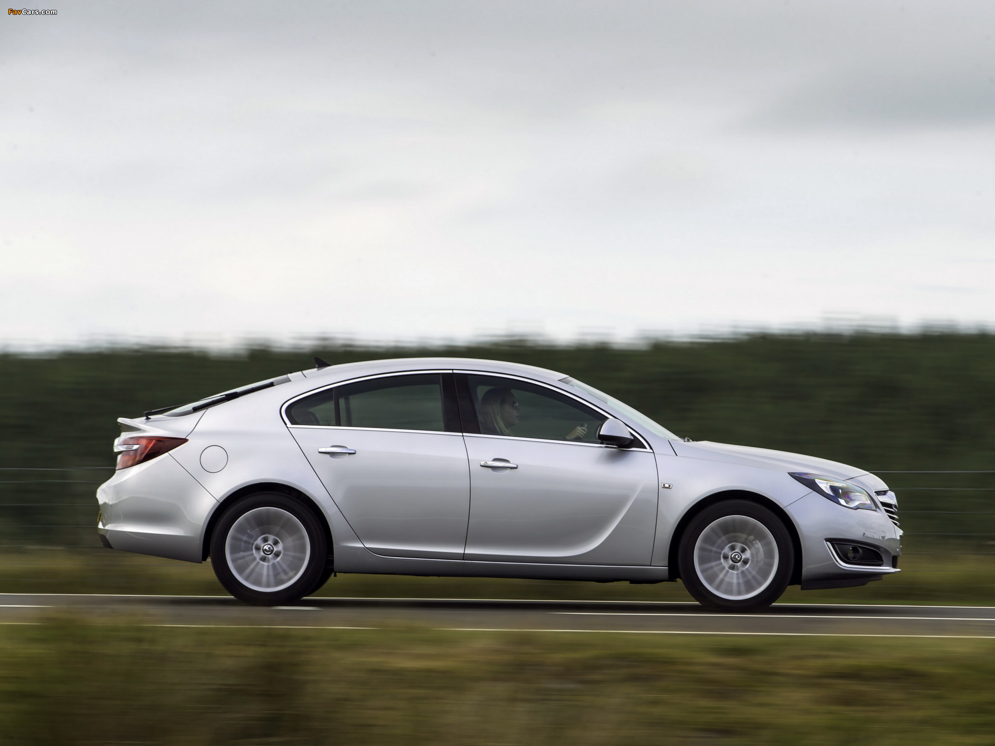 Vauxhall Insignia ecoFLEX Hatchback 2013 wallpapers (2048 x 1536)