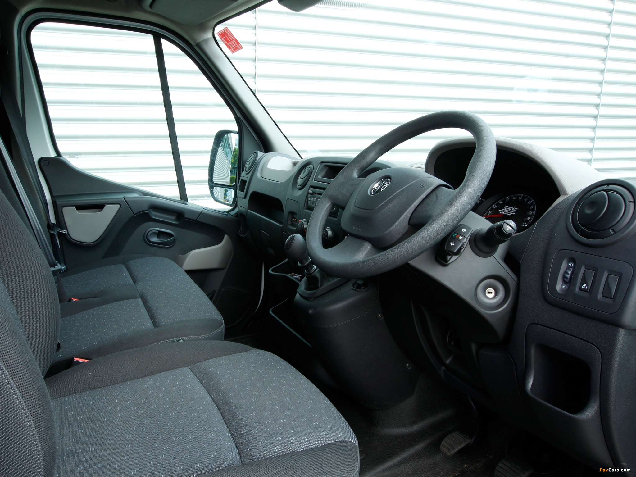 Pictures of Vauxhall Movano LWB Van 2010 (2048 x 1536)