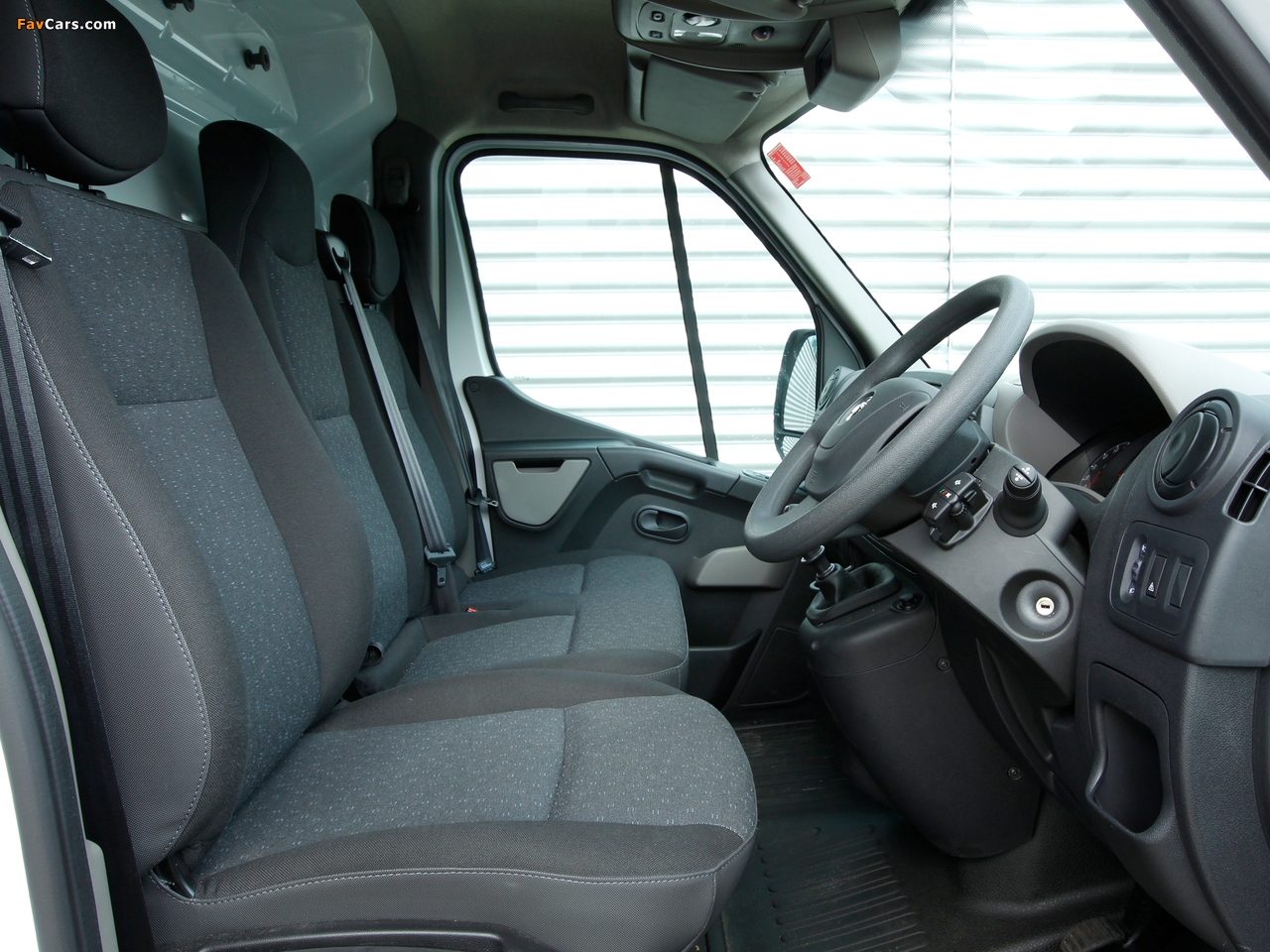 Pictures of Vauxhall Movano LWB Van 2010 (1280 x 960)