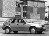 Images of Vauxhall Nova Luxe 5-door 1990–92