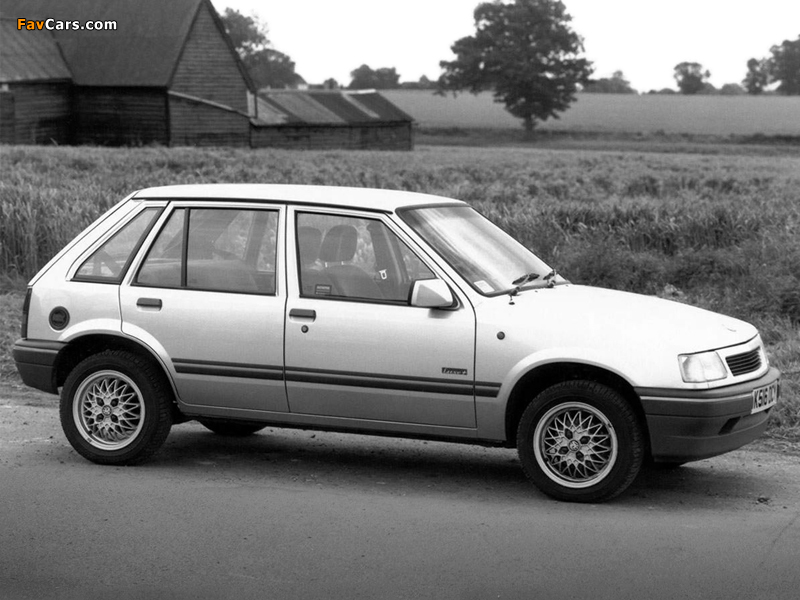 Vauxhall Nova Luxe+ 1991–93 photos (800 x 600)