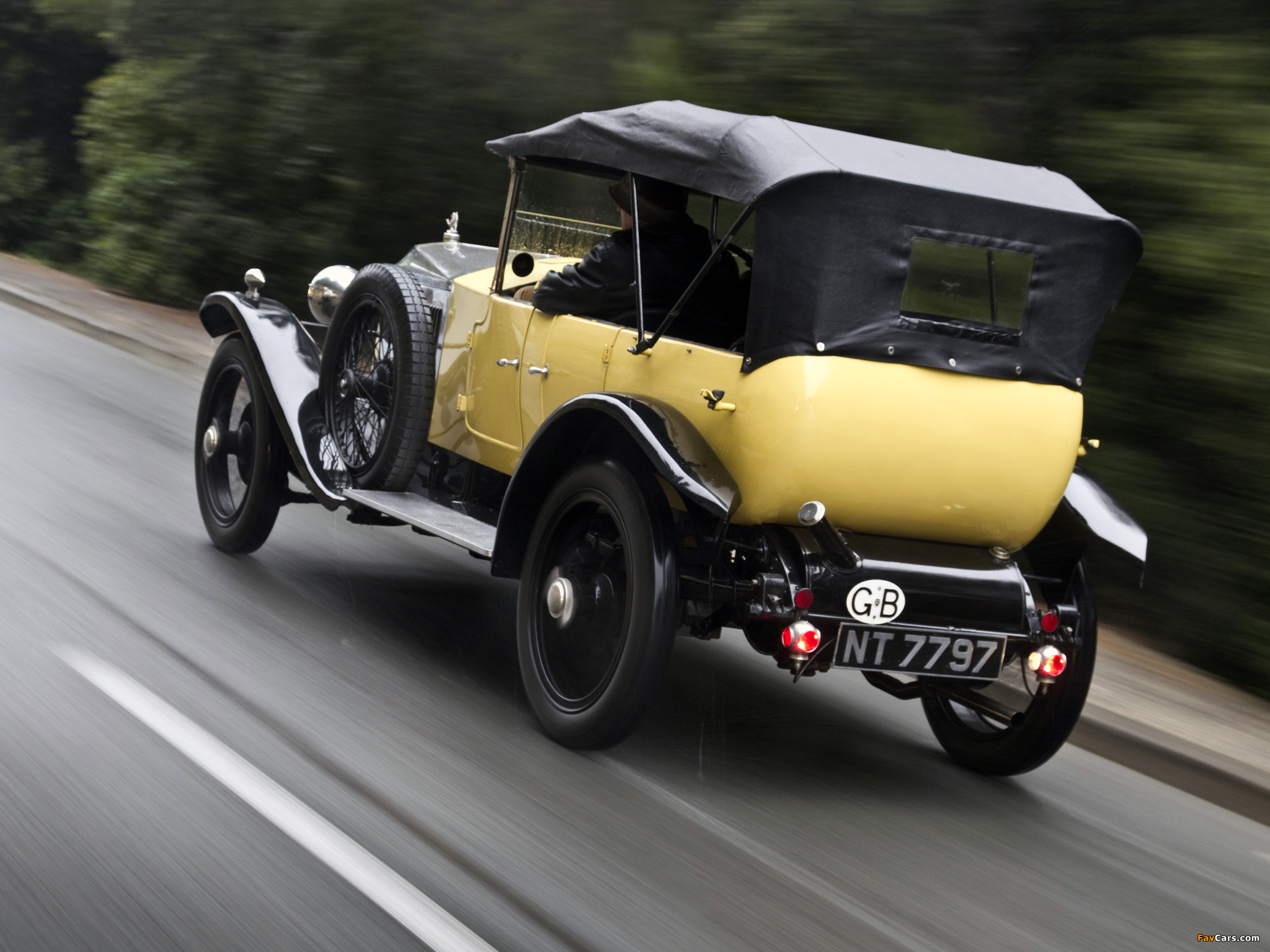 Pictures of Vauxhall OE-Type 30/98 Velox Tourer 1926–27 (2048 x 1536)