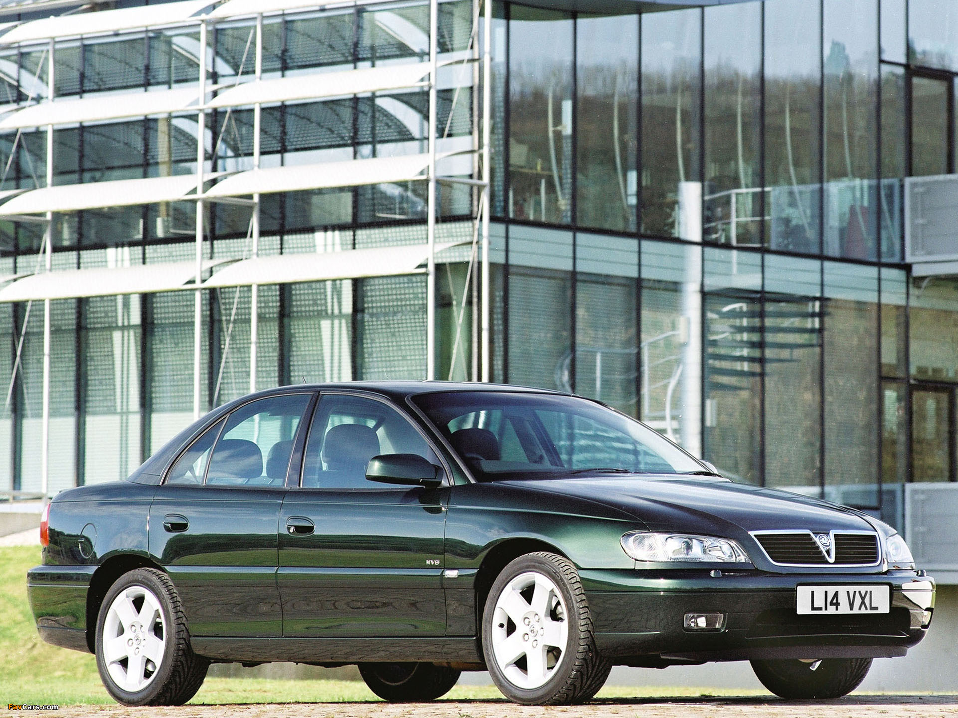 Vauxhall Omega Sedan (B) 1999–2003 images (1920 x 1440)