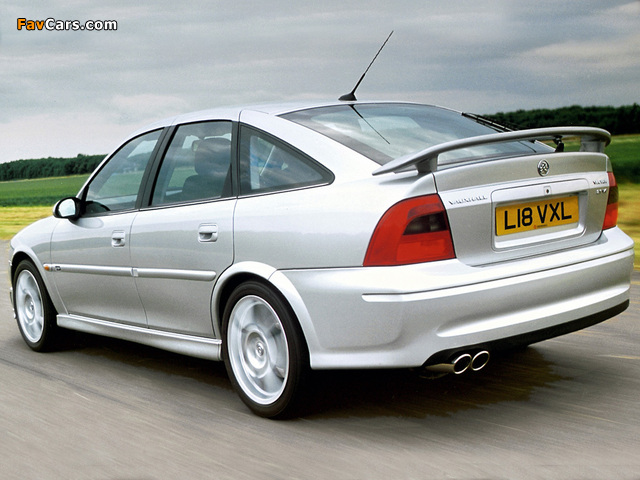 Images of Vauxhall Vectra GSi Hatchback (B) 1998–99 (640 x 480)