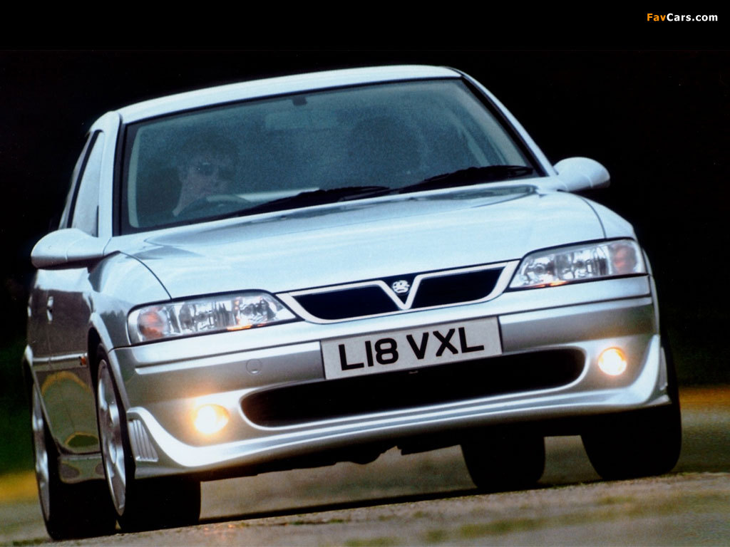 Photos of Vauxhall Vectra GSi Hatchback (B) 1998–99 (1024 x 768)