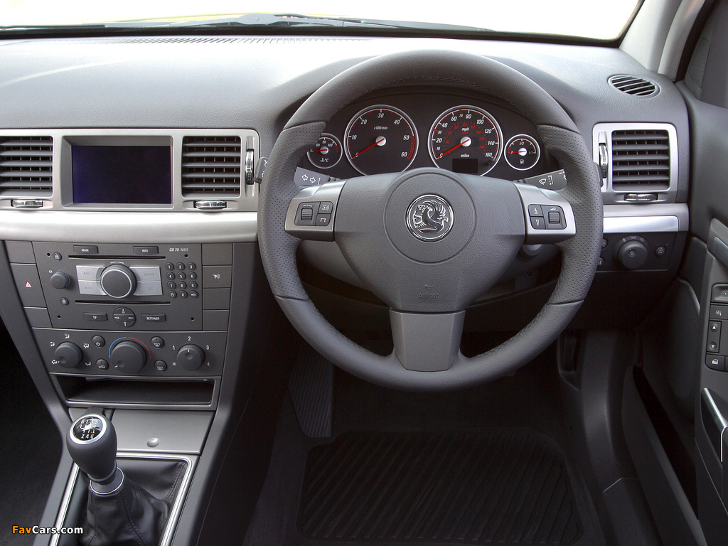 Photos of Vauxhall Vectra GTS (C) 2005–08 (1024 x 768)