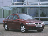 Vauxhall Vectra Hatchback (B) 1995–99 wallpapers