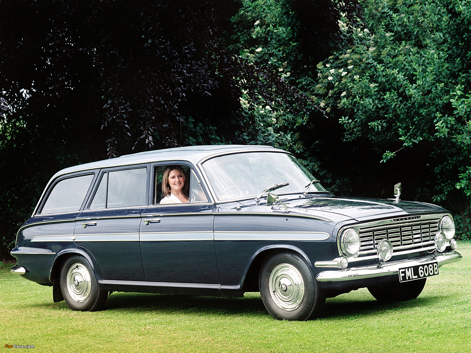 Vauxhall Victor De Luxe Estate (FB) 1961–64 images (1600 x 1200)