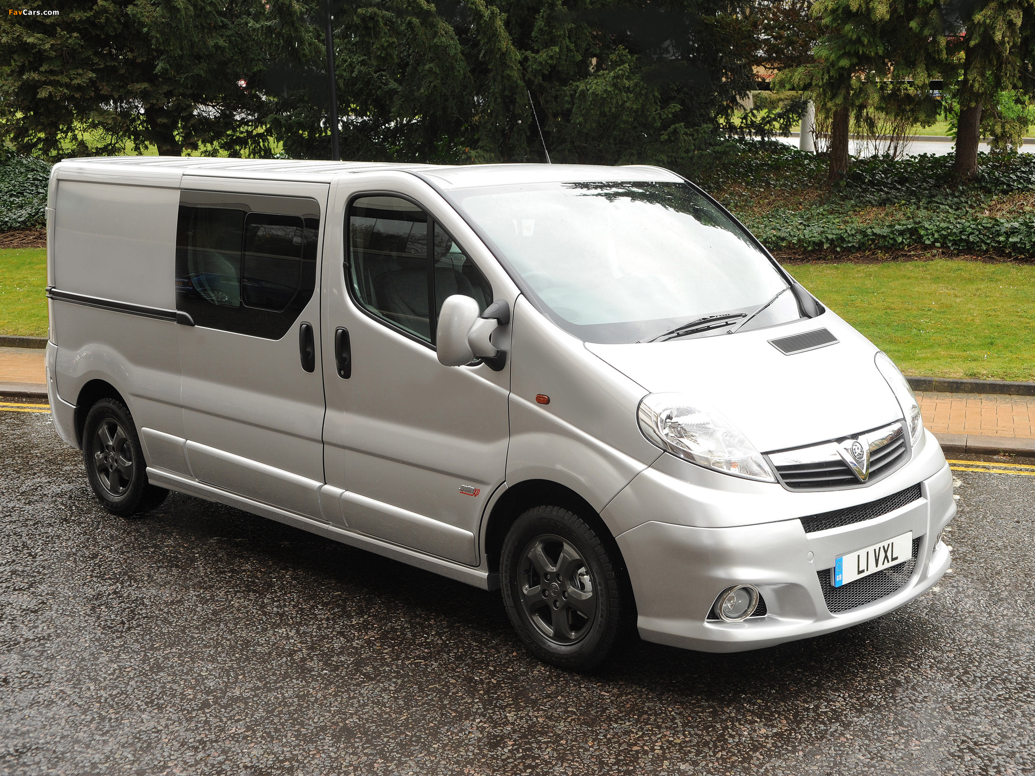 Images of Vauxhall Vivaro Combi Sportive XP 2012 (2048 x 1536)