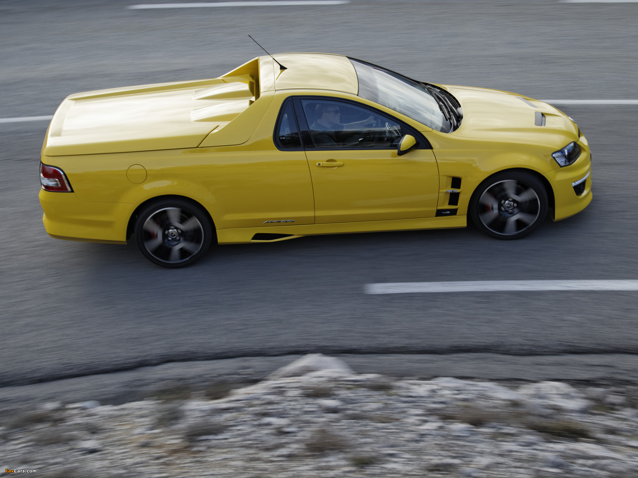 Pictures of Vauxhall VXR8 Maloo 2012–13 (2048 x 1536)