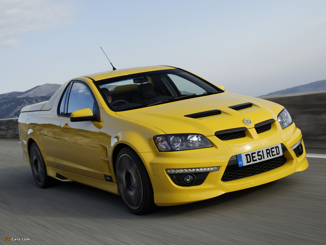 Vauxhall VXR8 Maloo 2012–13 wallpapers (1280 x 960)