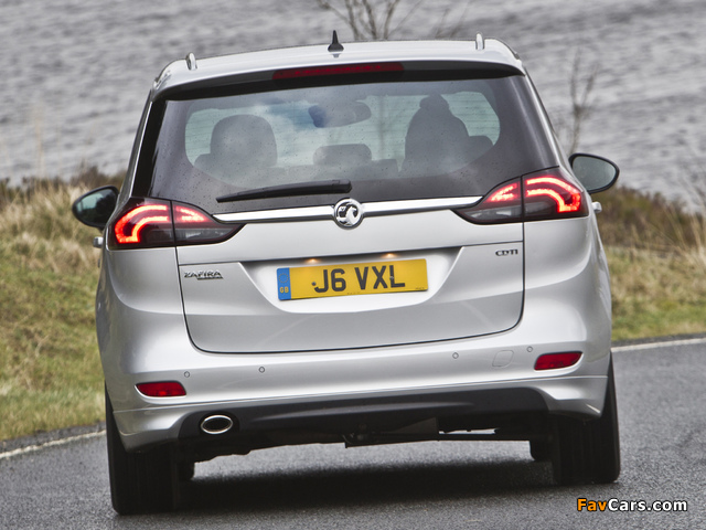 Images of Vauxhall Zafira Tourer 2011 (640 x 480)