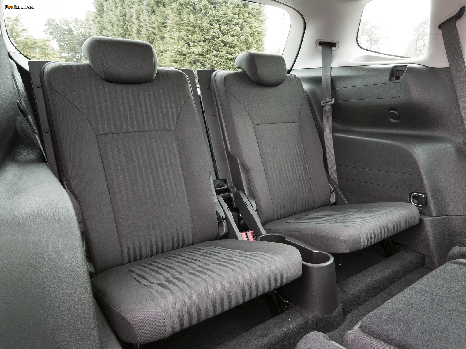 Images of Vauxhall Zafira Tourer ecoFLEX 2011 (1600 x 1200)