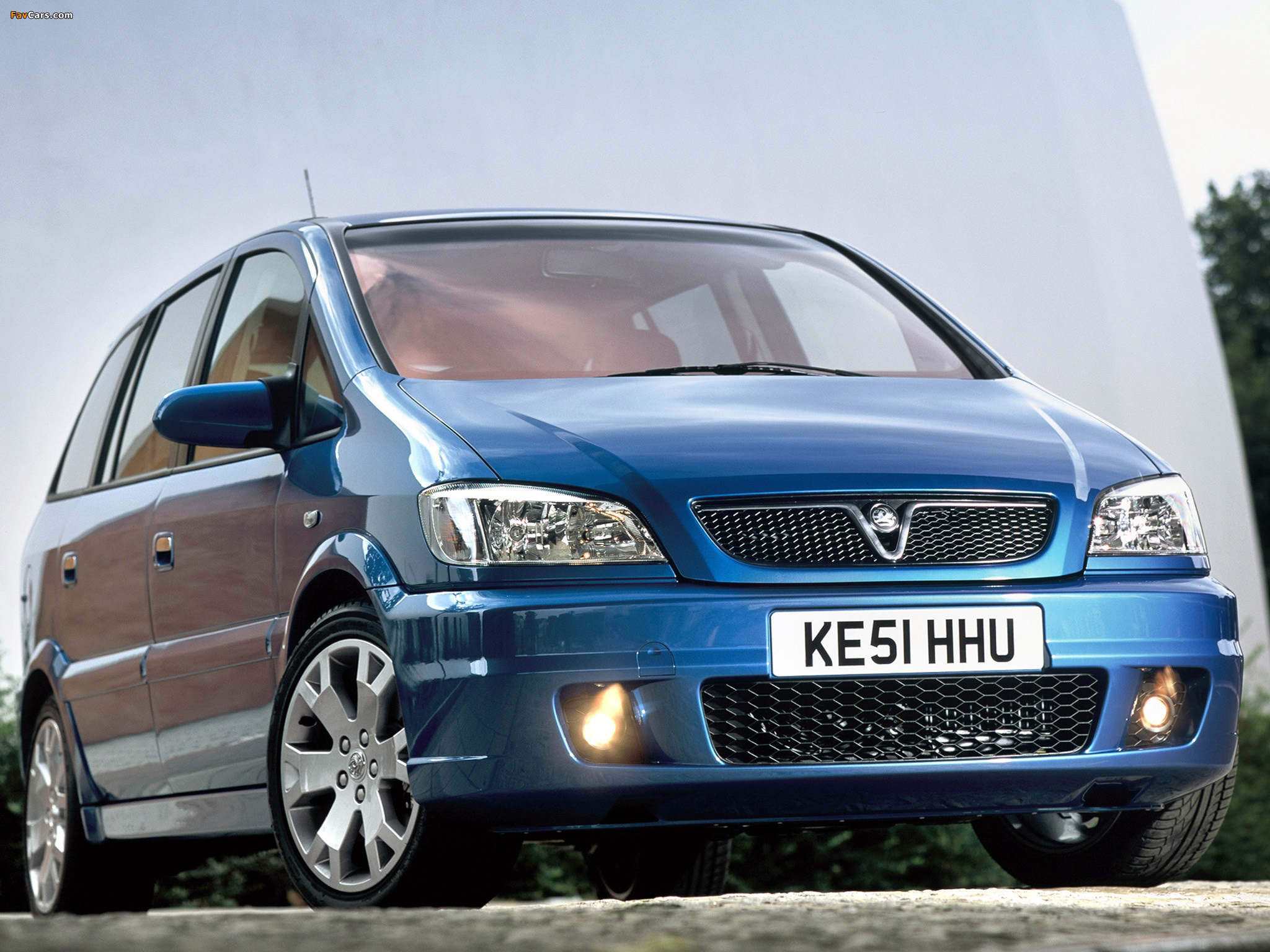 Pictures of Vauxhall Zafira GSi 2001–05 (2048 x 1536)