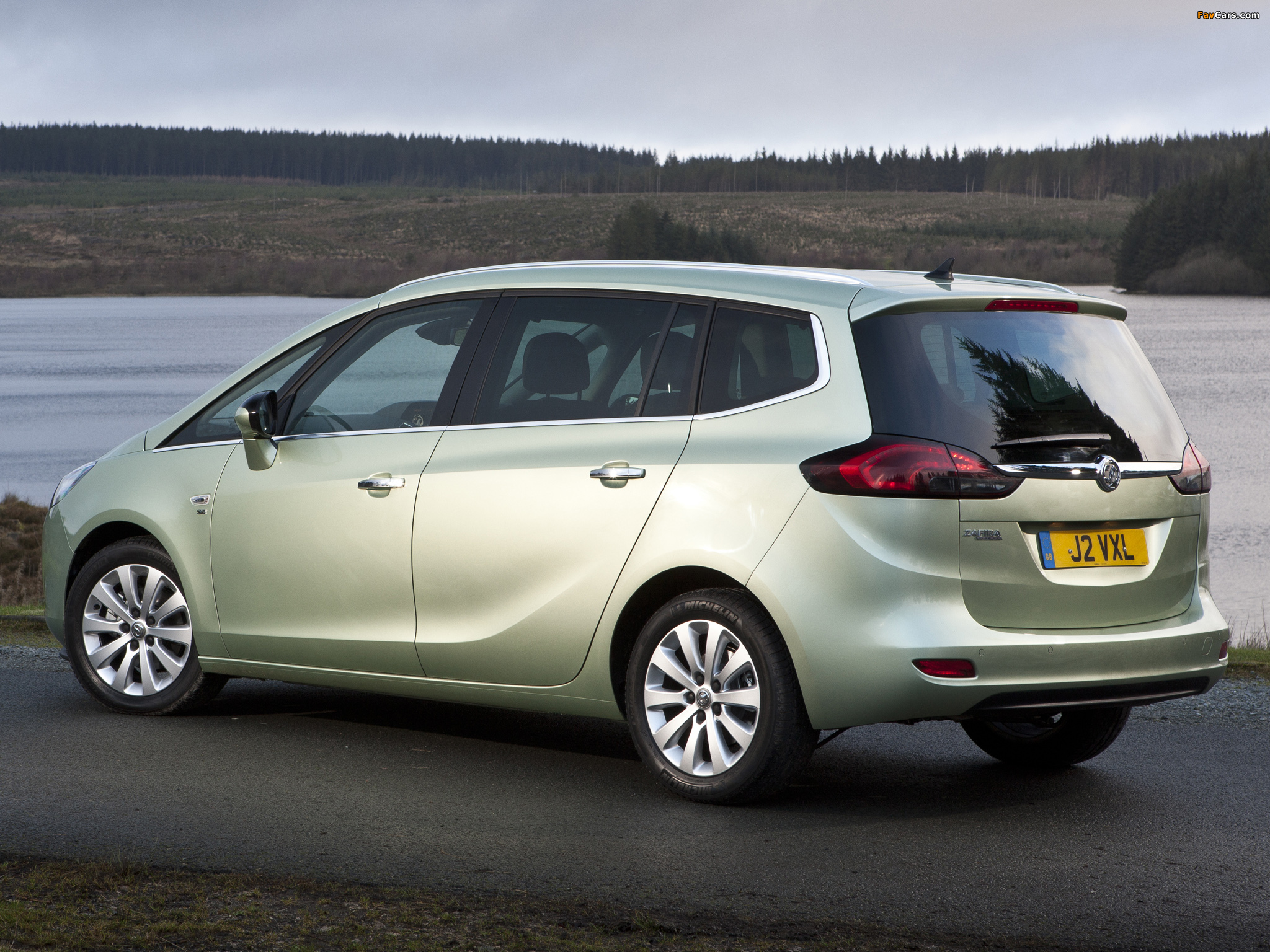 Pictures of Vauxhall Zafira Tourer 2011 (2048 x 1536)