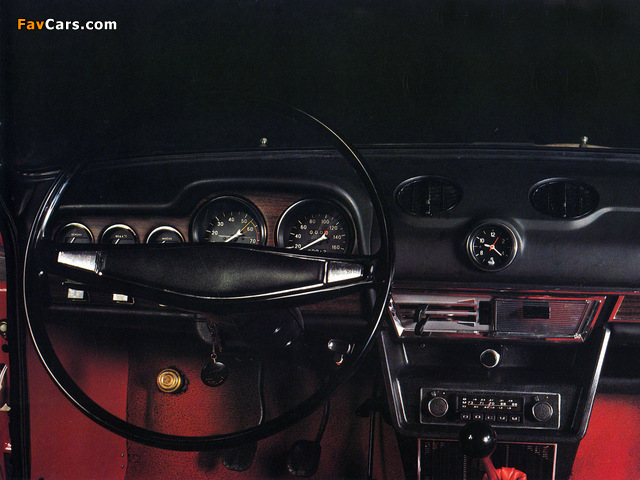 VAZ 2103 1972–84 images (640 x 480)