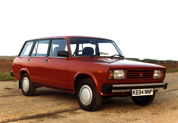 Images of Lada Riva 1.5L Estate (21047) 1991–92