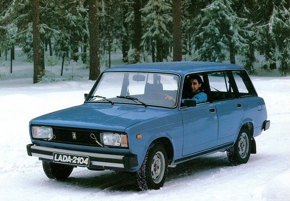 VAZ 2104 1984–97 photos