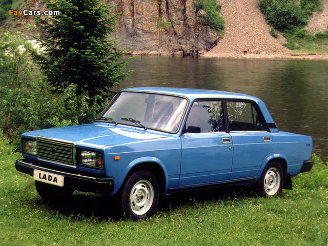 Photos of VAZ 2107 1982–97 (640 x 480)