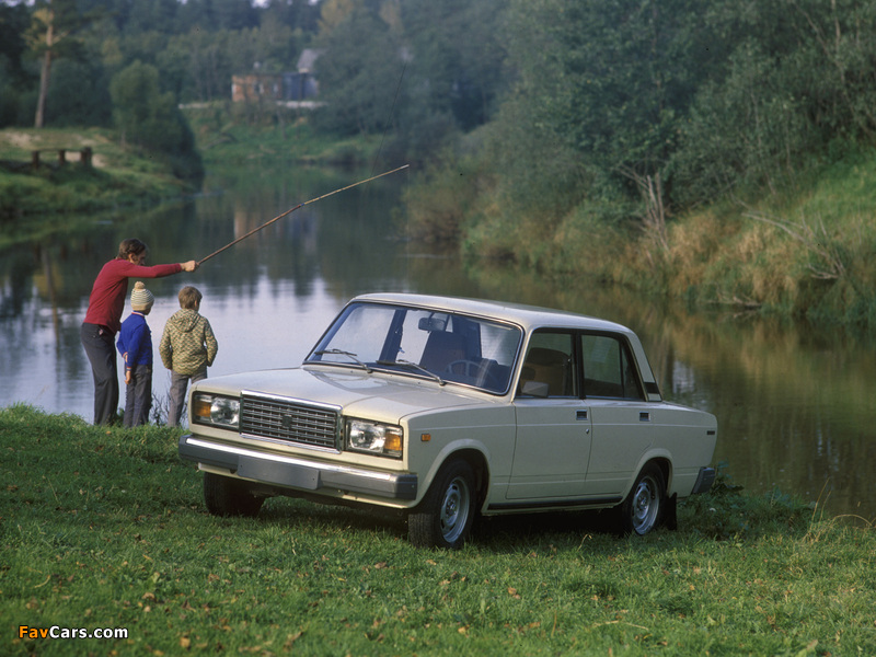 VAZ 2107 1982–97 photos (800 x 600)