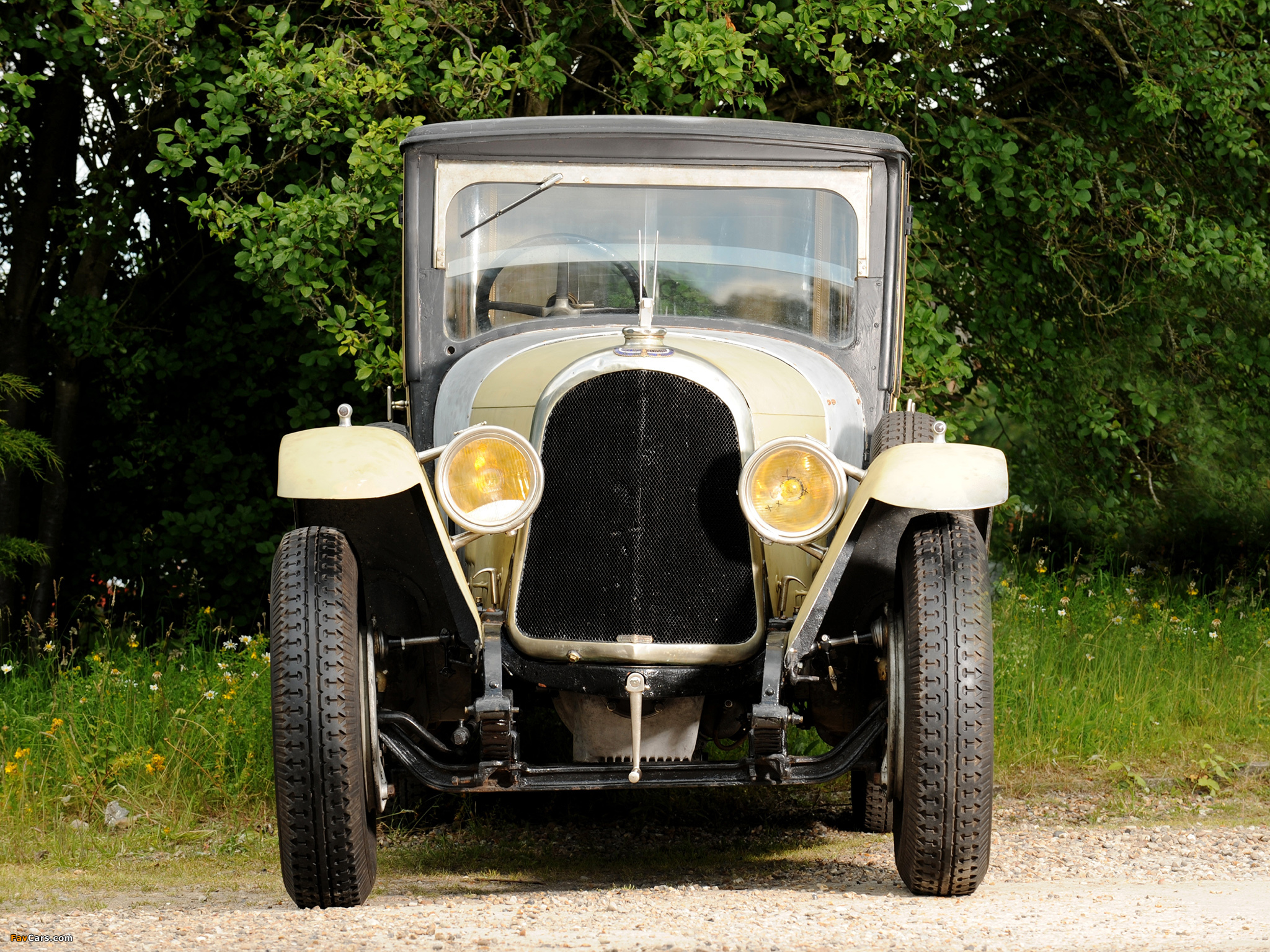 Photos of Voisin C1 Chauffeur Limousine 1919 (2048 x 1536)