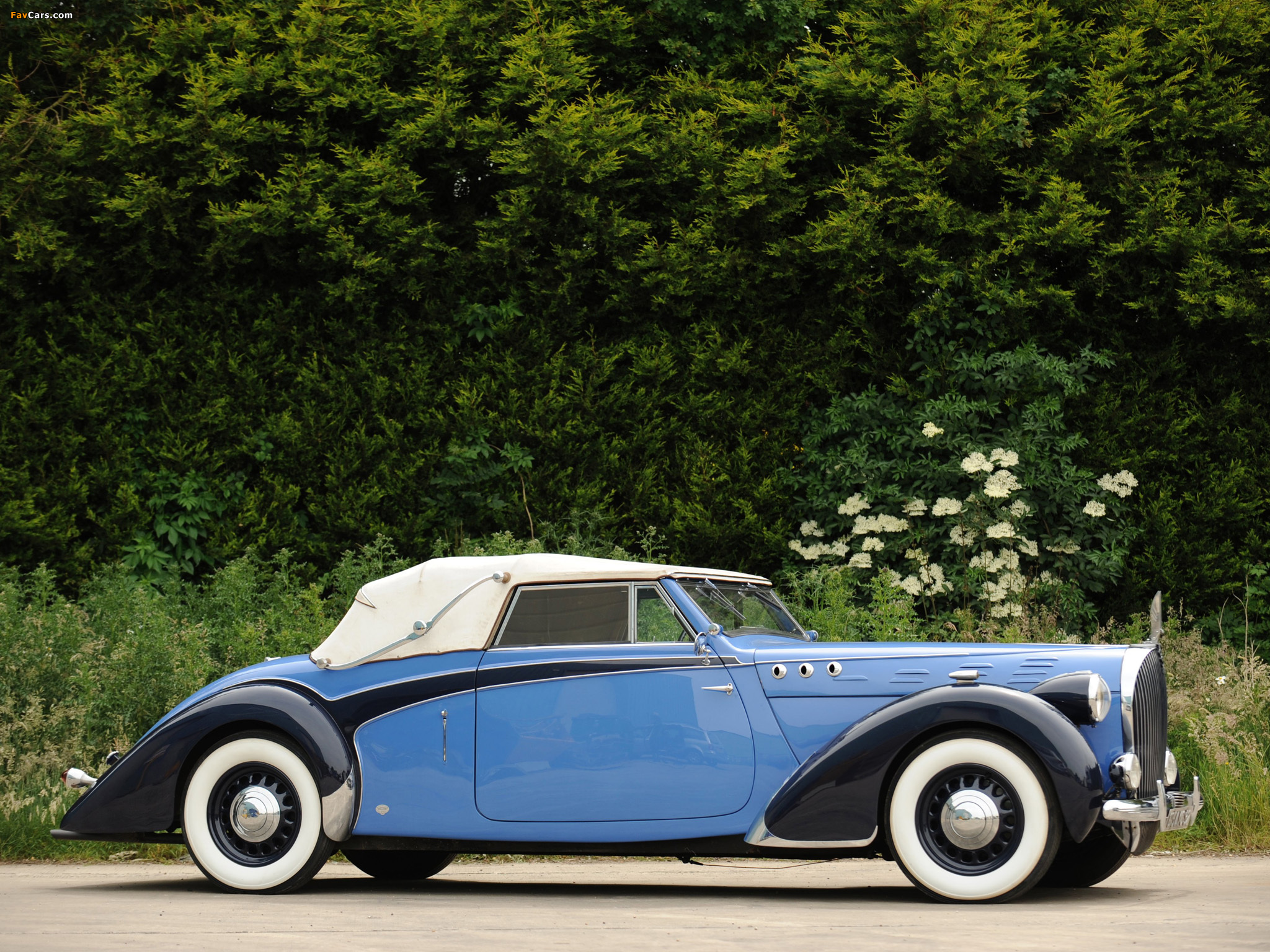Voisin C30 Cabriolet 1938 images (2048 x 1536)