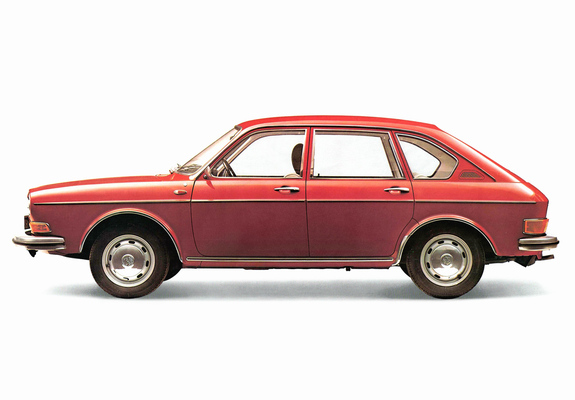 Volkswagen 411 4-door Sedan (Type4) 1968–72 photos