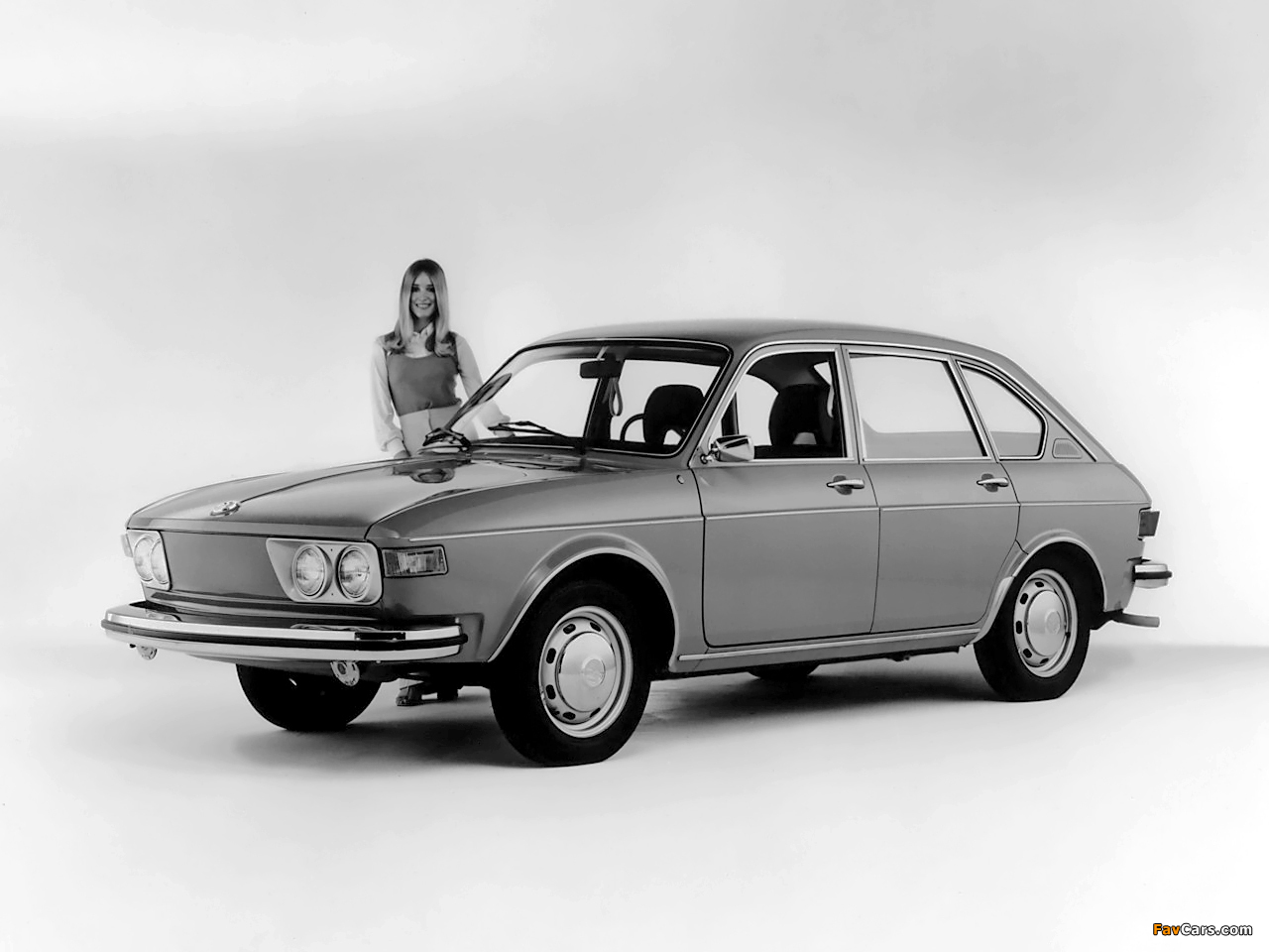 Pictures of Volkswagen 412 4-door Sedan (Type4) 1972–74 (1280 x 960)