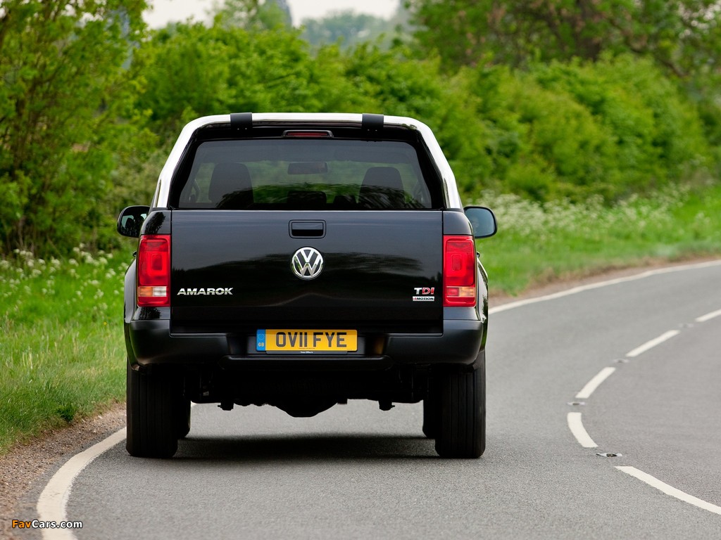 Photos of Volkswagen Amarok Double Cab Trendline UK-spec 2010 (1024 x 768)