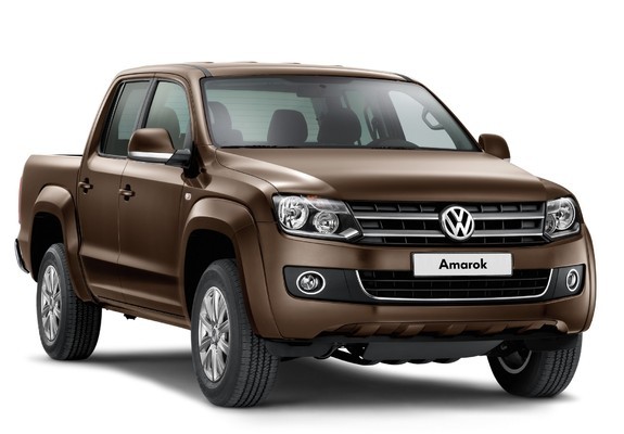 Photos of Volkswagen Amarok Double Cab Comfortline 2010