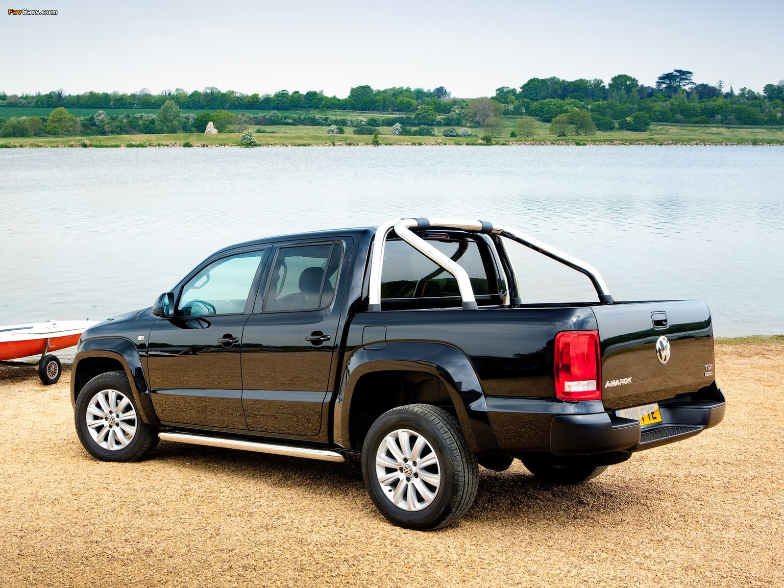 Volkswagen Amarok Double Cab Trendline UK-spec 2010 photos (1600 x 1200)